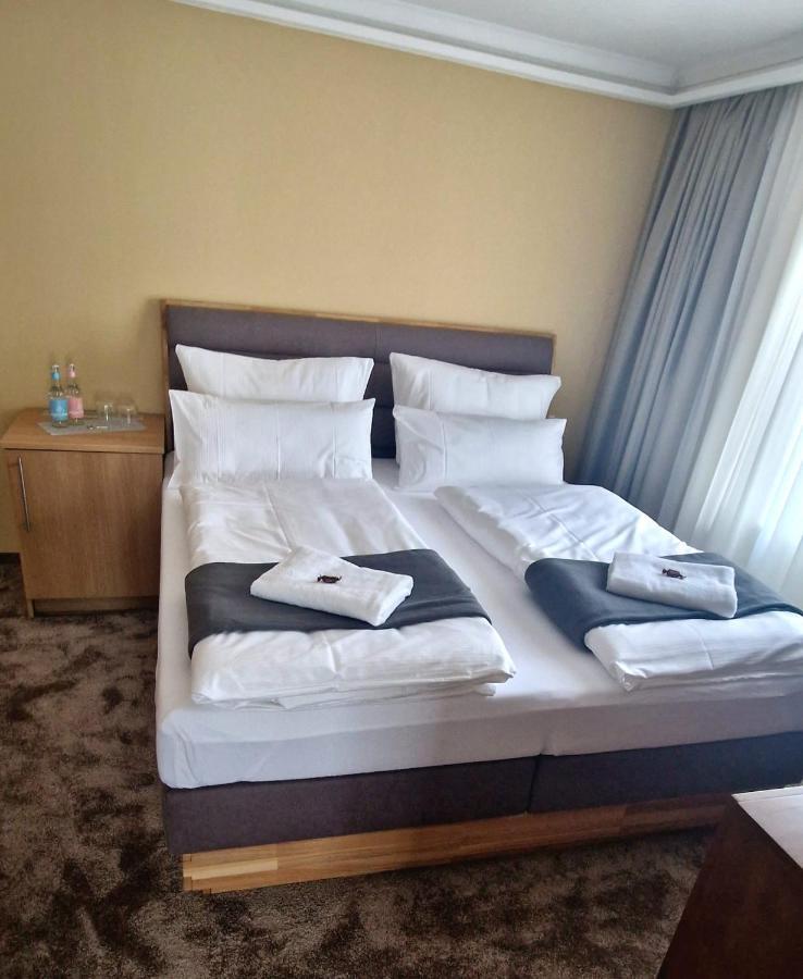 Hotel Rhin Inn Fehrbellin Ngoại thất bức ảnh