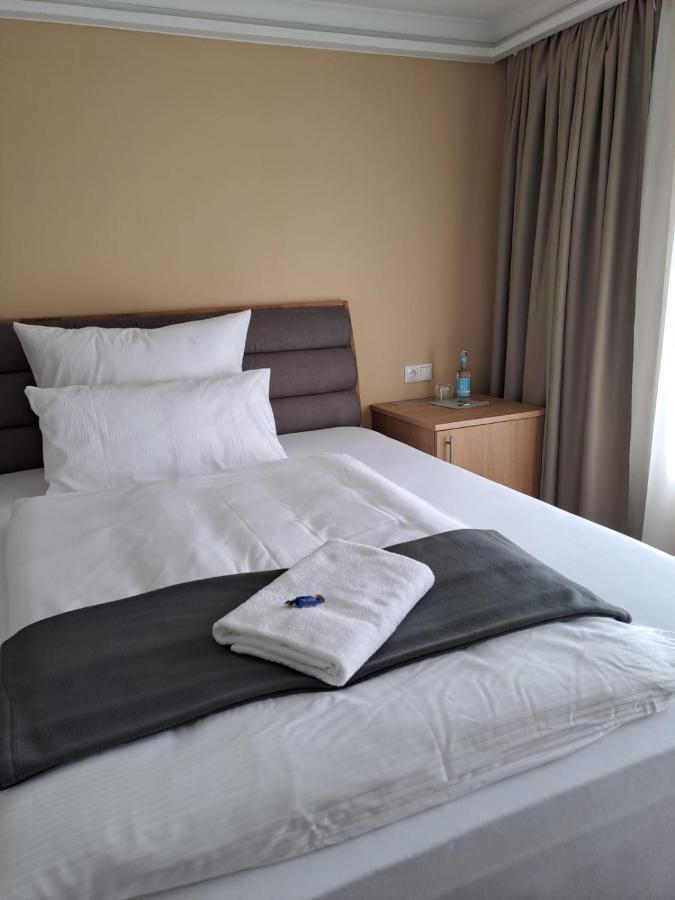 Hotel Rhin Inn Fehrbellin Ngoại thất bức ảnh